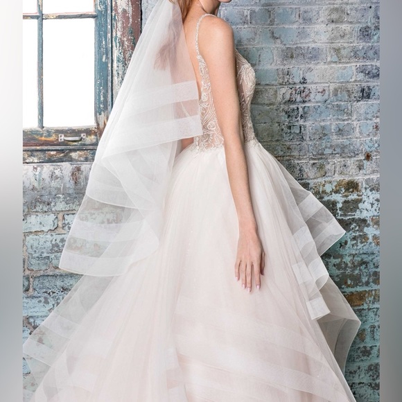 New never worn Justin Alexander Wedding Dress - Picture 2 of 4